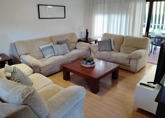 Chalet Puerto Marina Goya
